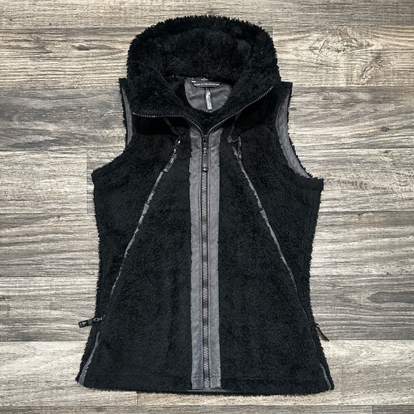Kuhl Flight Vest in Black Size Small - Picture 2 of 14